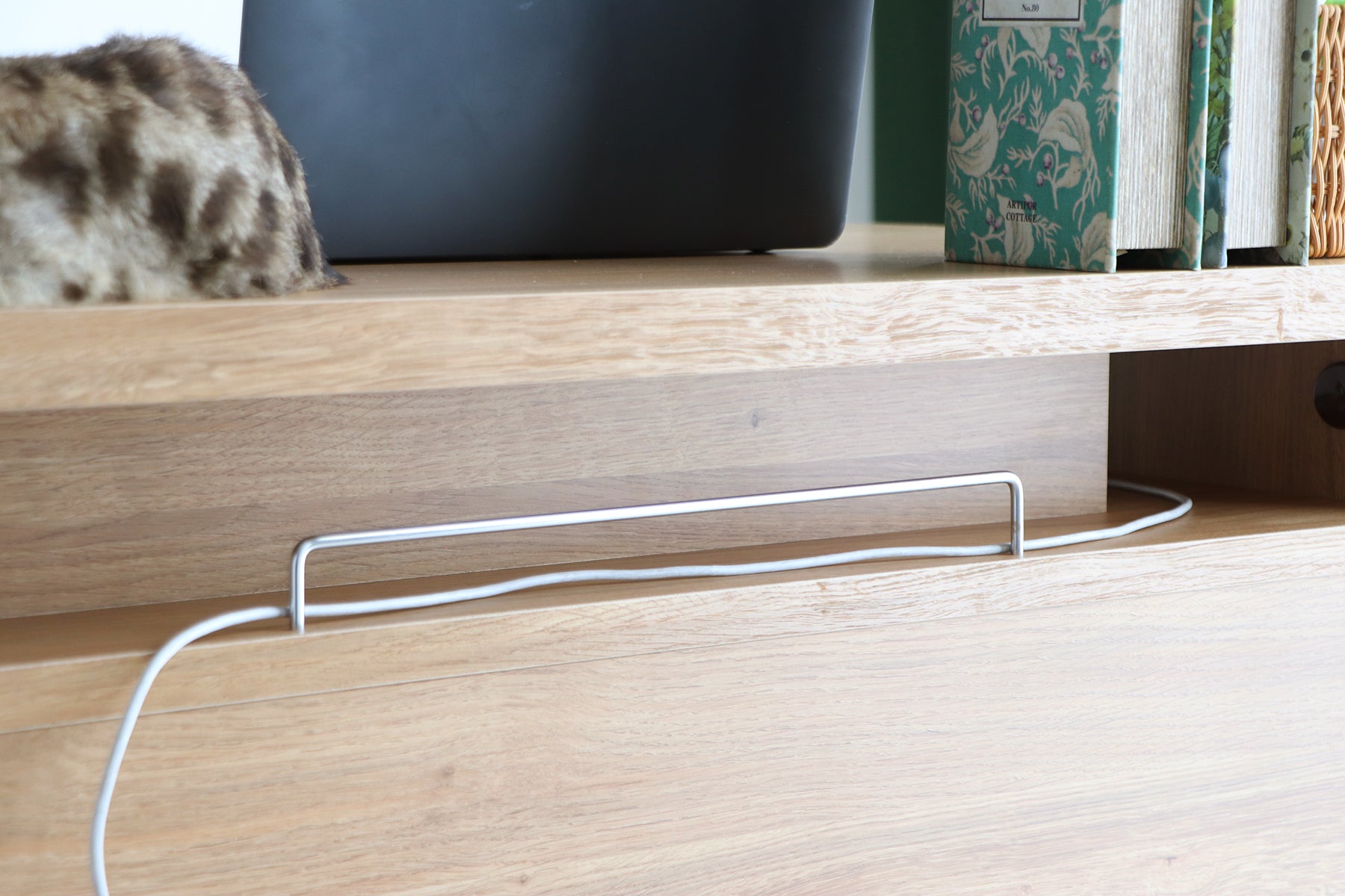 にゃんと一緒 デスク