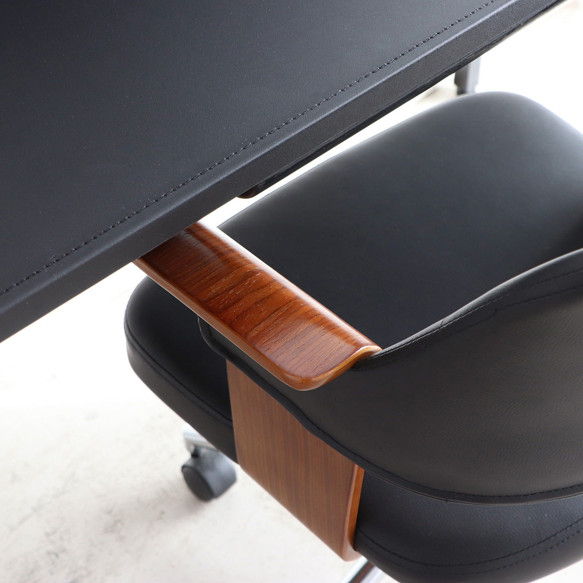 EIR オフィスチェア