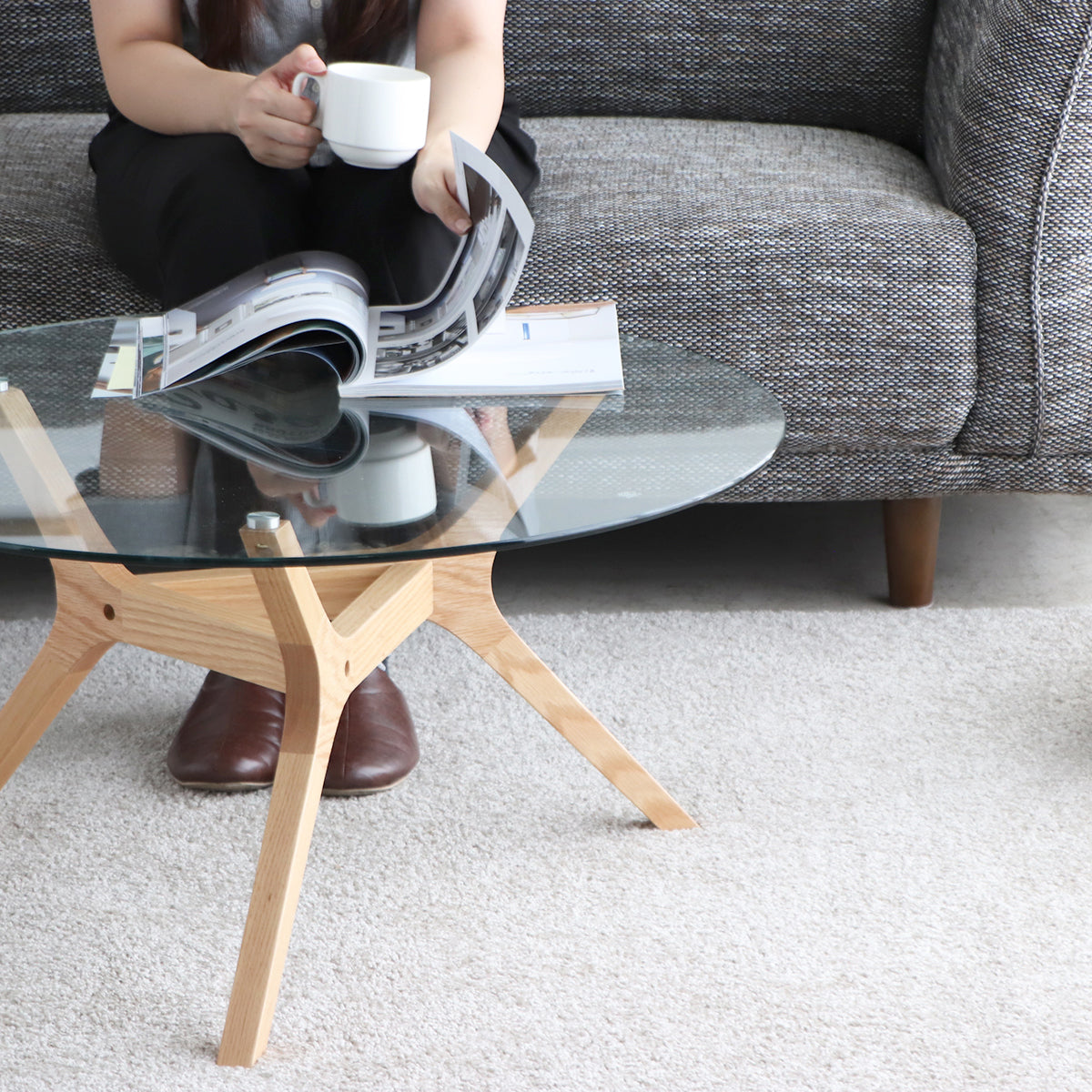 AMOR ガラステーブル