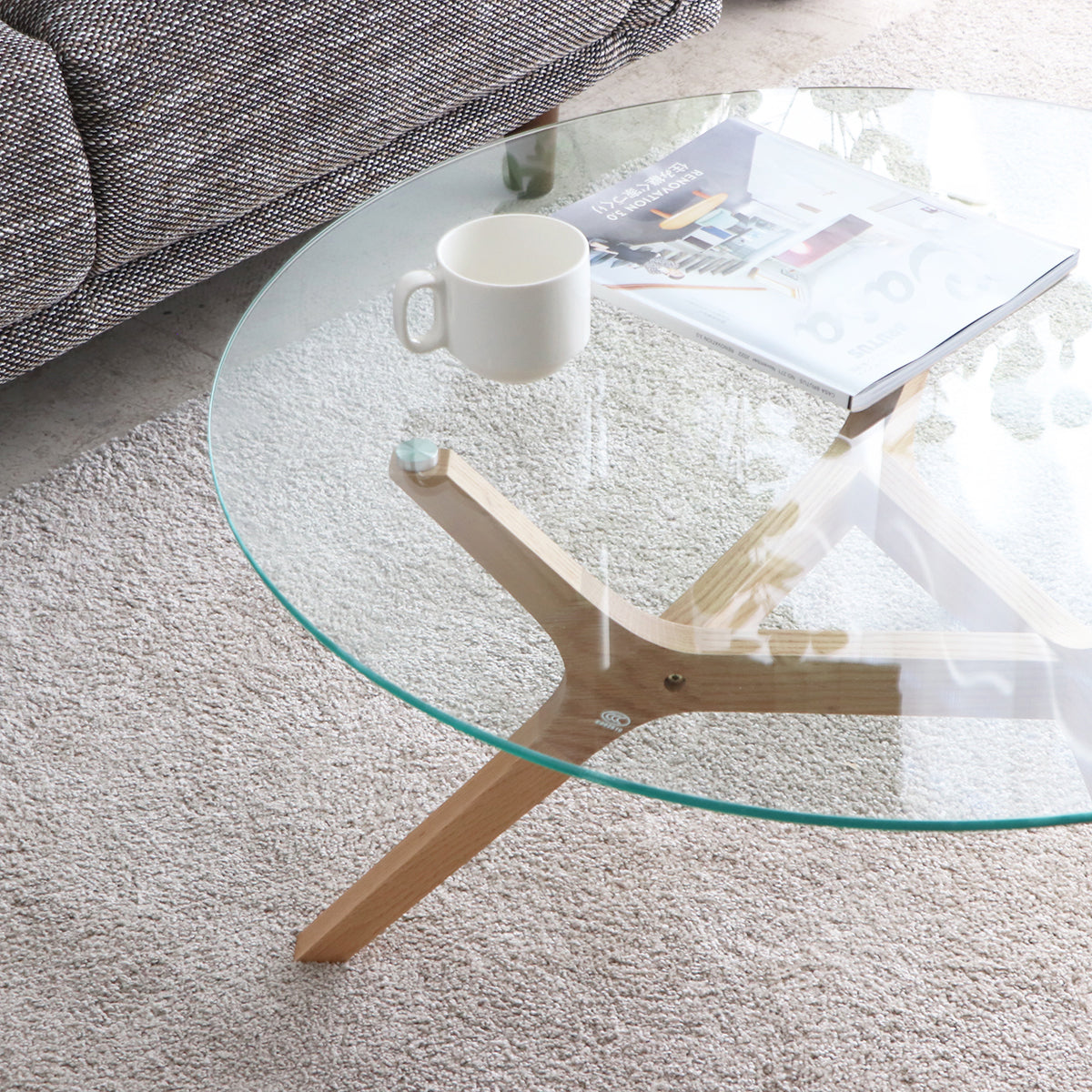 AMOR ガラステーブル